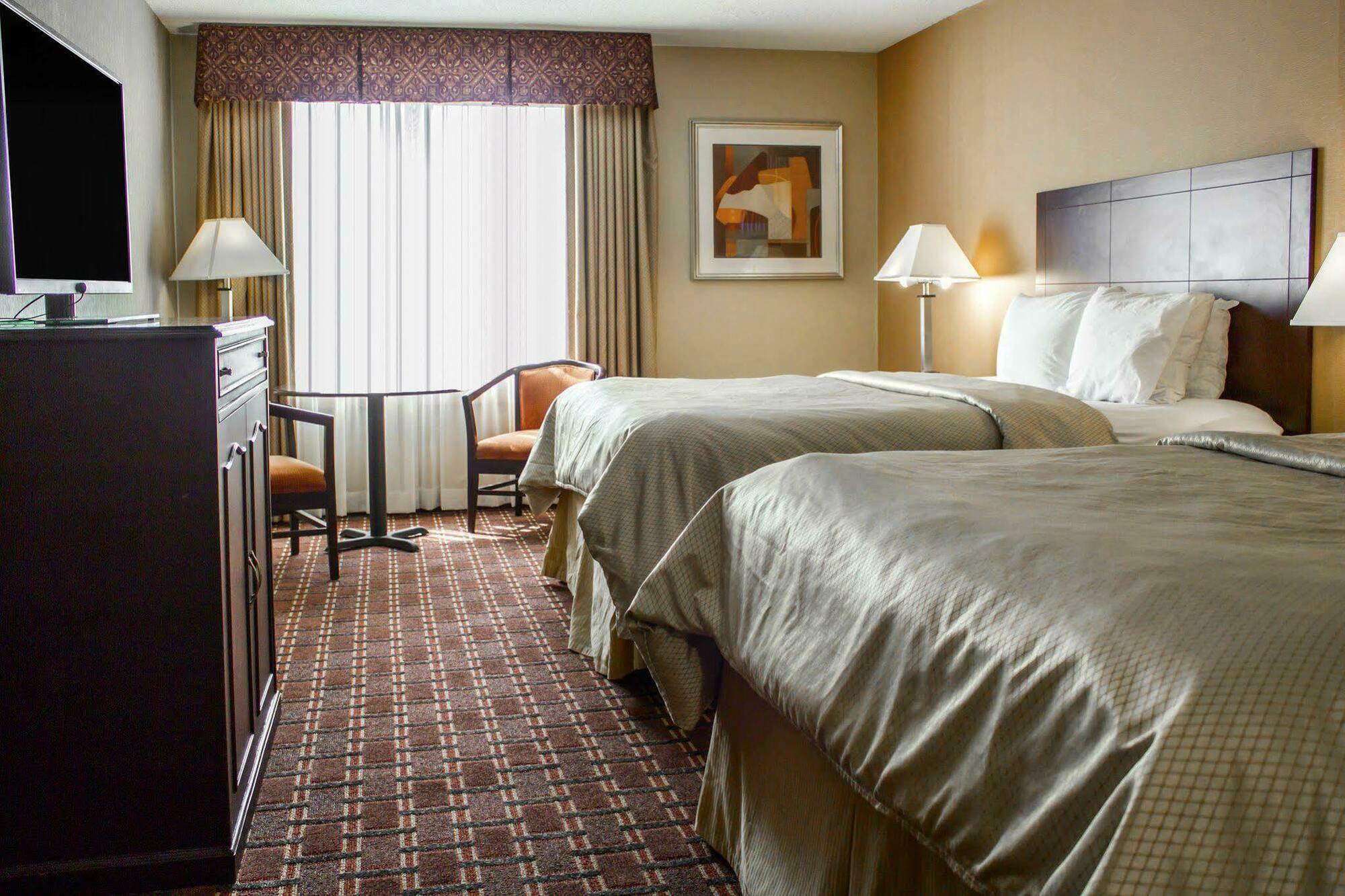 Clarion Hotel Conference Center On Lake Erie Дюнкерк Экстерьер фото